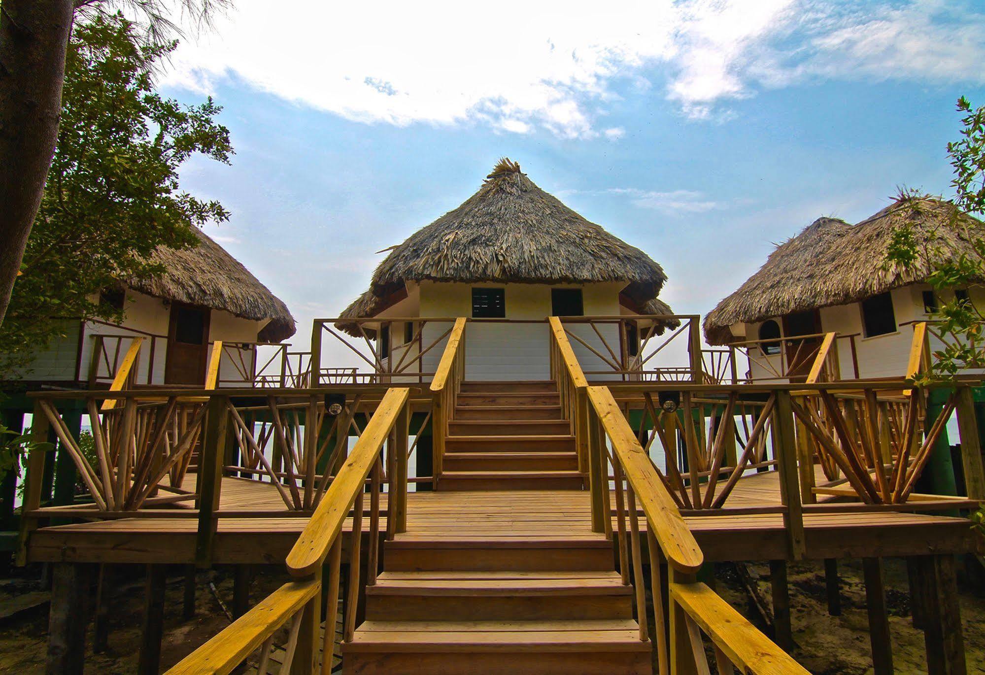 Thatch Caye Resort A Muy'Ono Resort Хопкинс Экстерьер фото