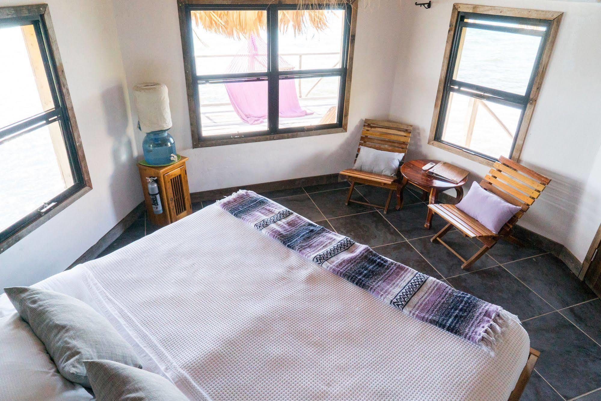 Thatch Caye Resort A Muy'Ono Resort Хопкинс Экстерьер фото